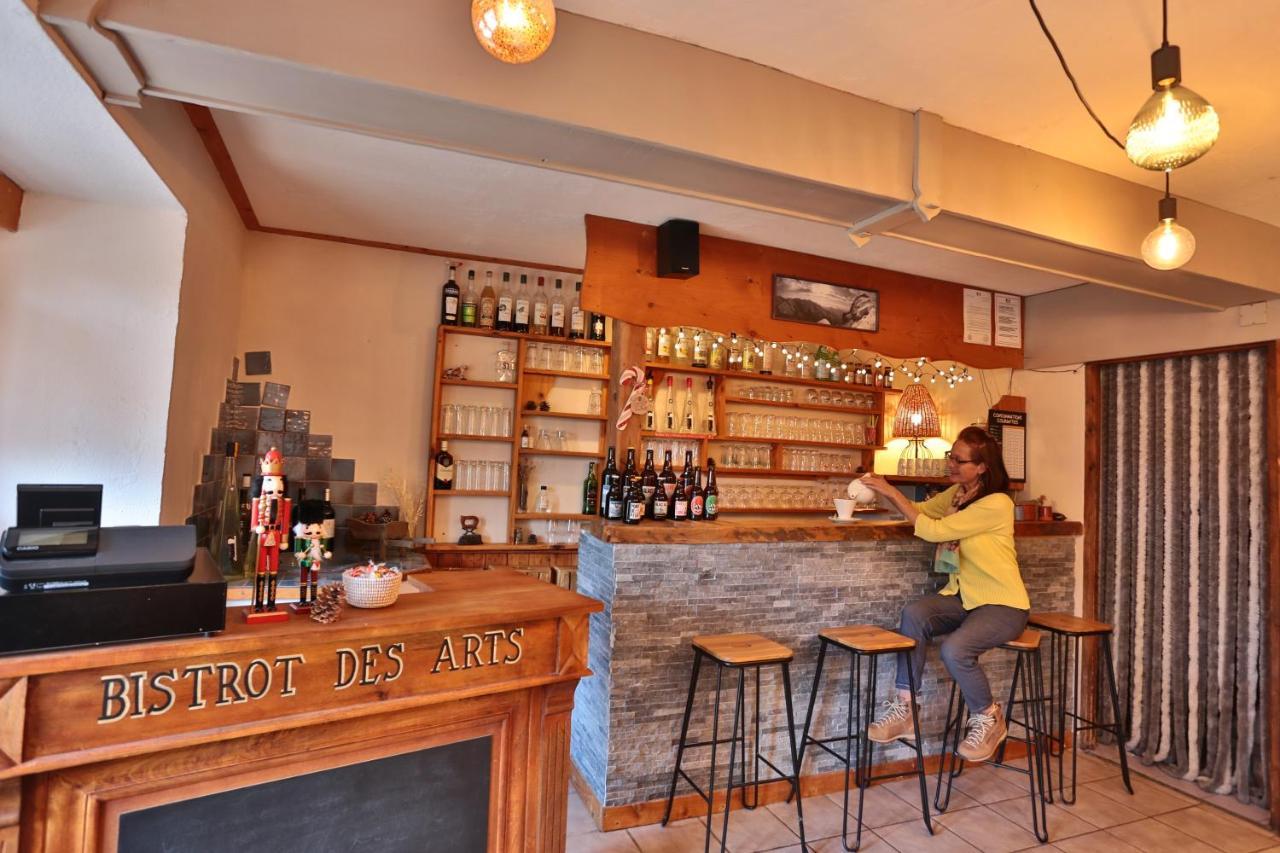 Hotel Restaurant Gites Les 5 Saisons Freissinieres Buitenkant foto
